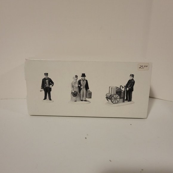 Department 56 Heritage Village Holiday Travelers NOS - Picture 1 of 3